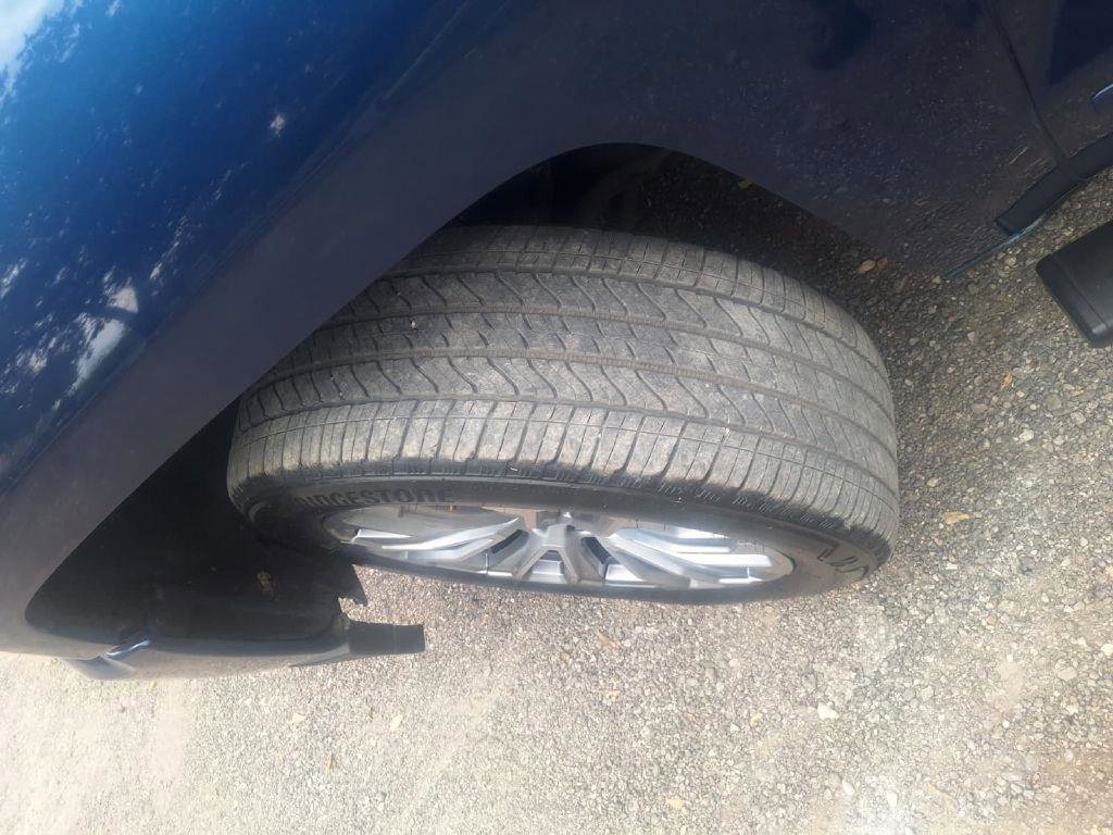 Used 2018 Chevrolet Silverado 1500 LT w/ Texas Edition image 5