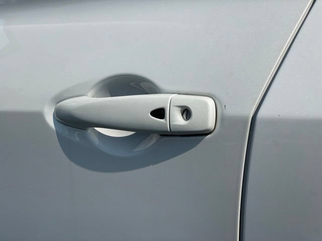 Certified 2023 Nissan Kicks SV FWD image 25