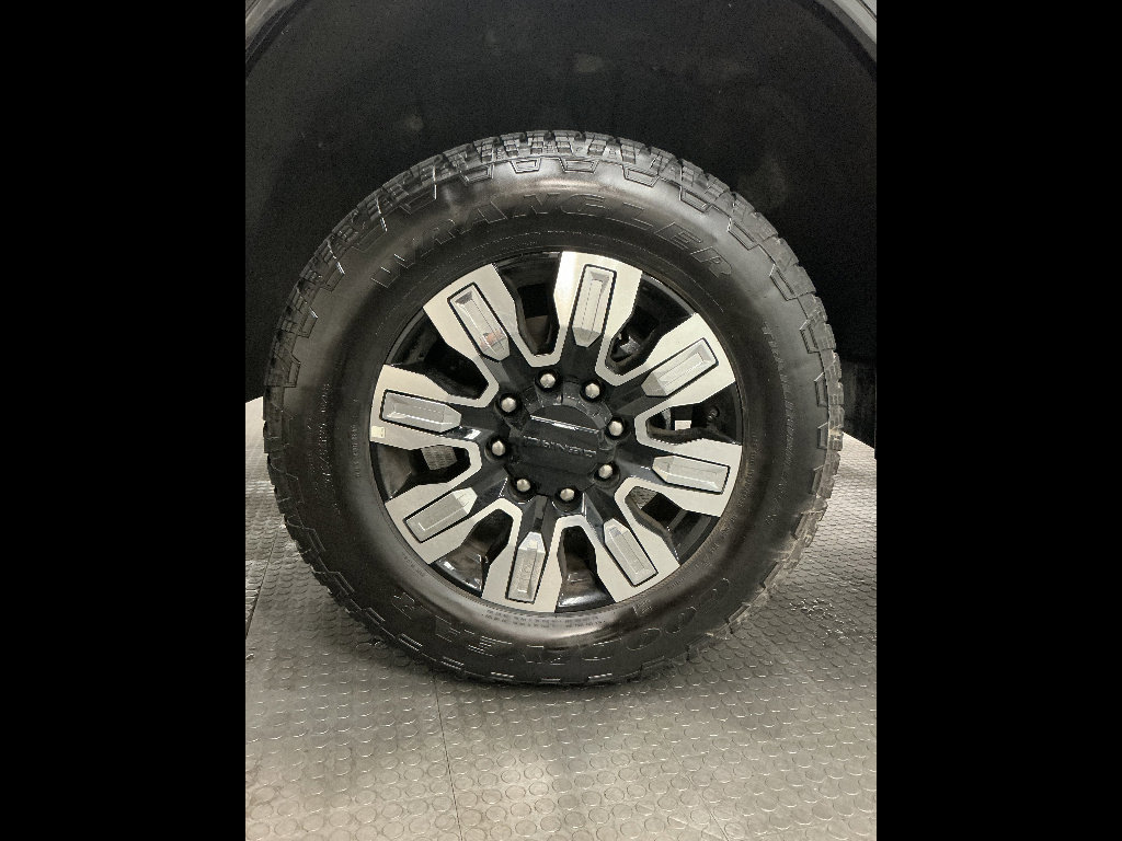 Used 2025 GMC Sierra 3500 Denali w/ Denali Reserve Package AWD/4WD image 44