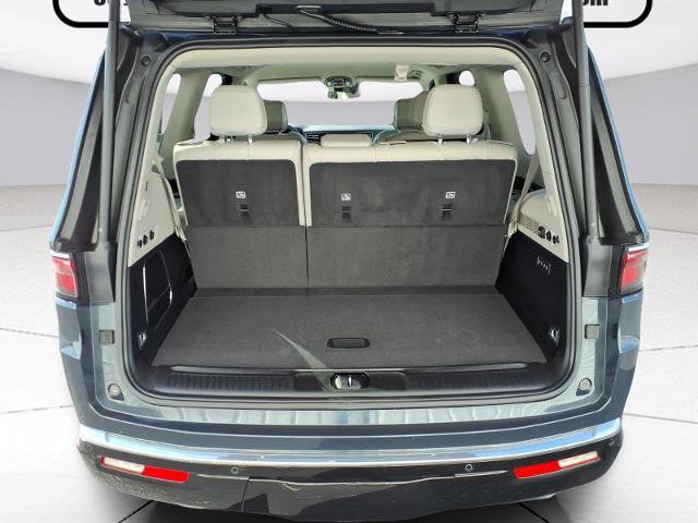 Used 2024 Jeep Wagoneer Series II w/ Flexible Seating Group image 22