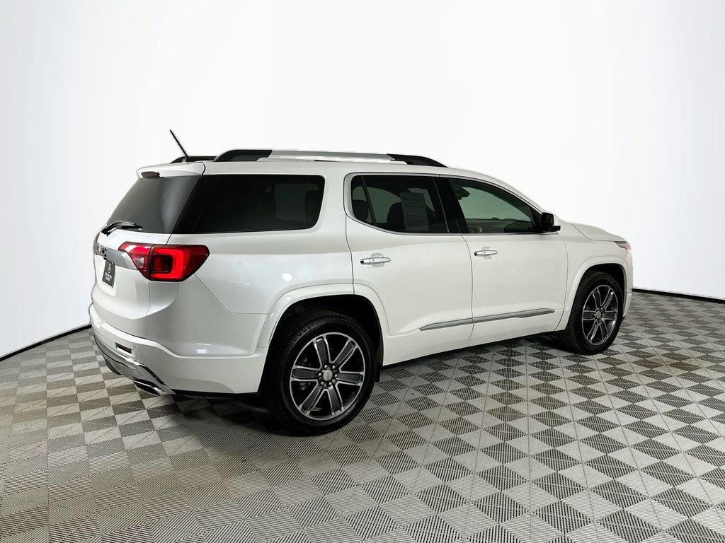 Used 2018 GMC Acadia Denali w/ Technology Package image 7