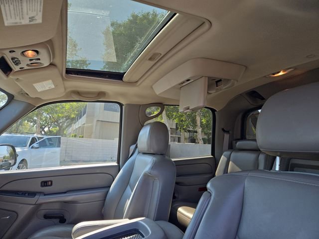Used 2006 Chevrolet Avalanche Z66 w/ Sun And Sound Package RWD image 5