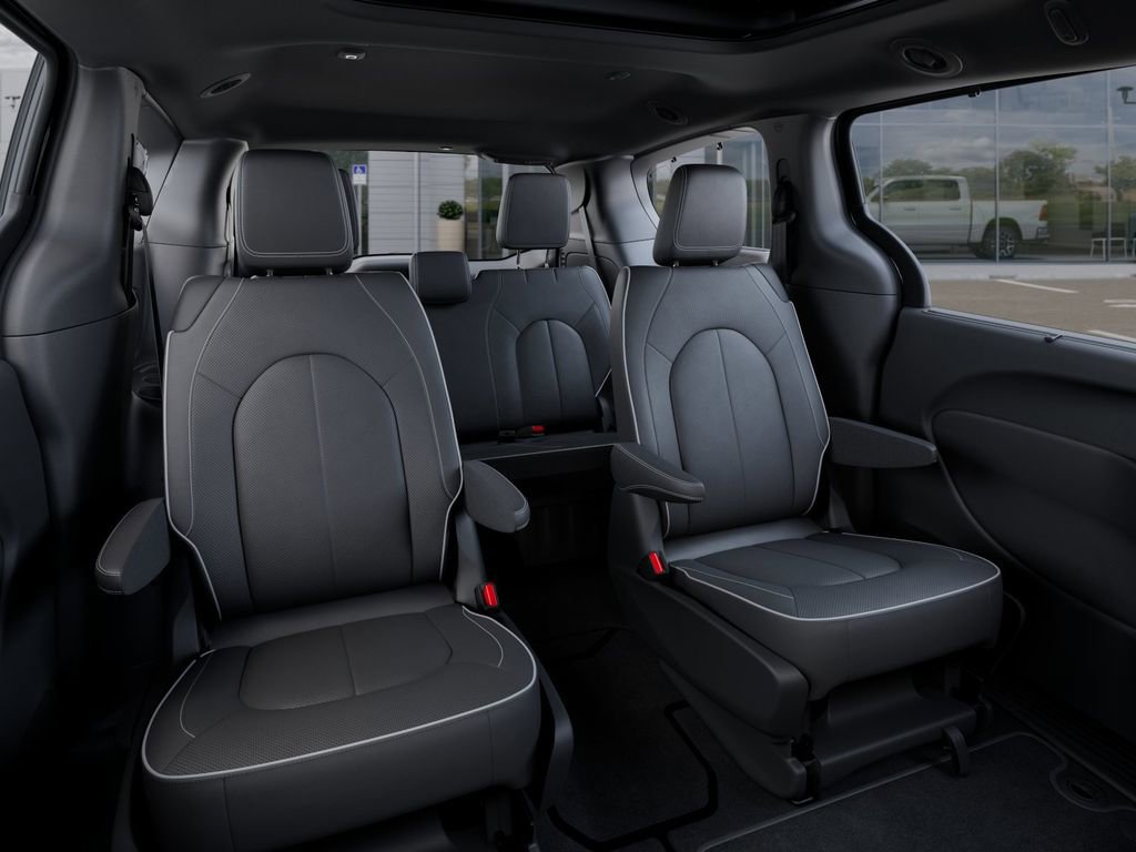 New 2026 Chrysler Pacifica Limited w/ S Appearance Package image 15