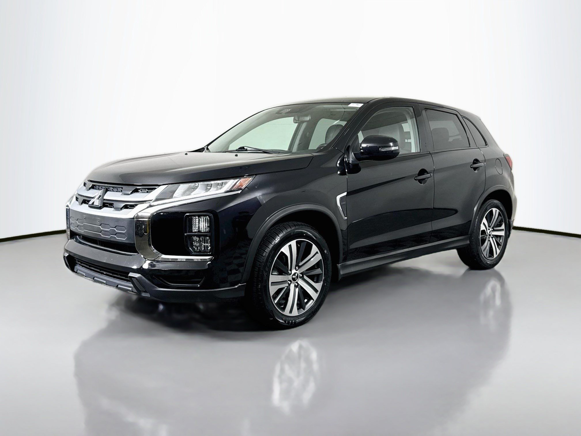 Used 2022 Mitsubishi Outlander Sport SE FWD image 4