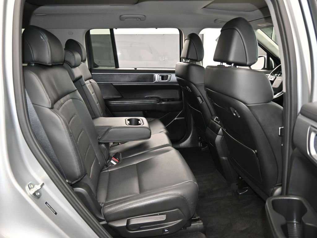 Used 2024 Hyundai Santa Fe Limited image 55