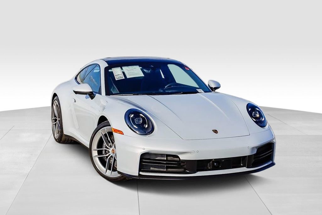 Used 2025 Porsche 911 Carrera image 2