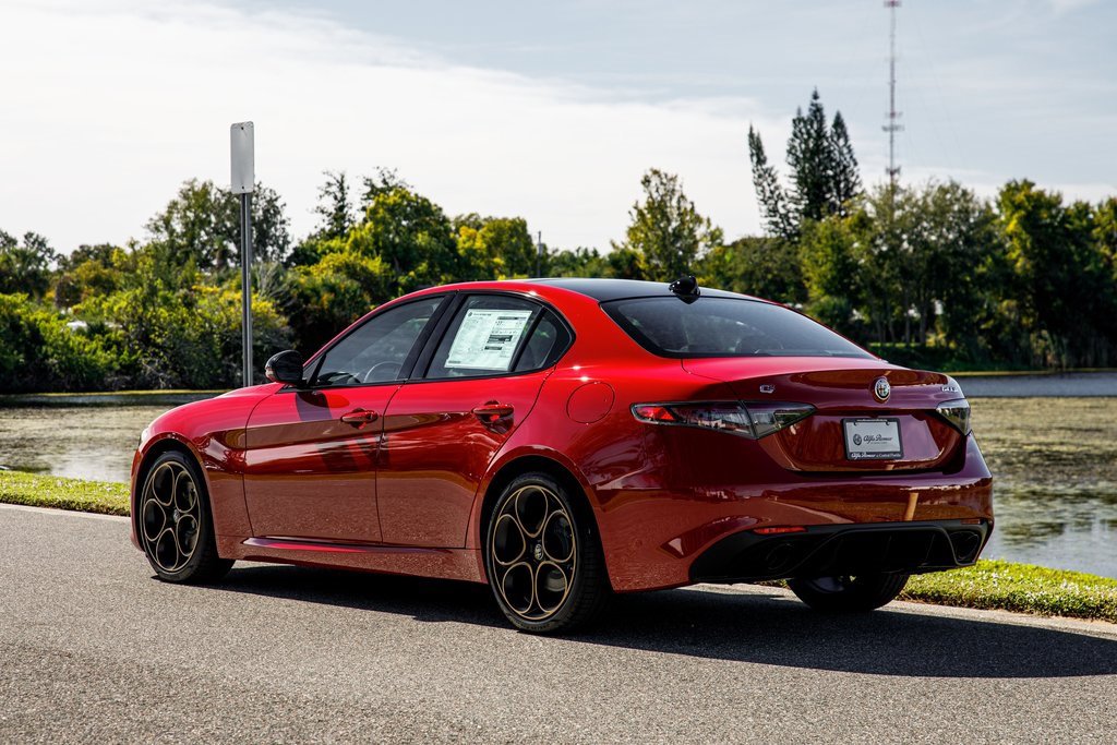 New 2025 Alfa Romeo Giulia w/ Driving Assist Package image 5