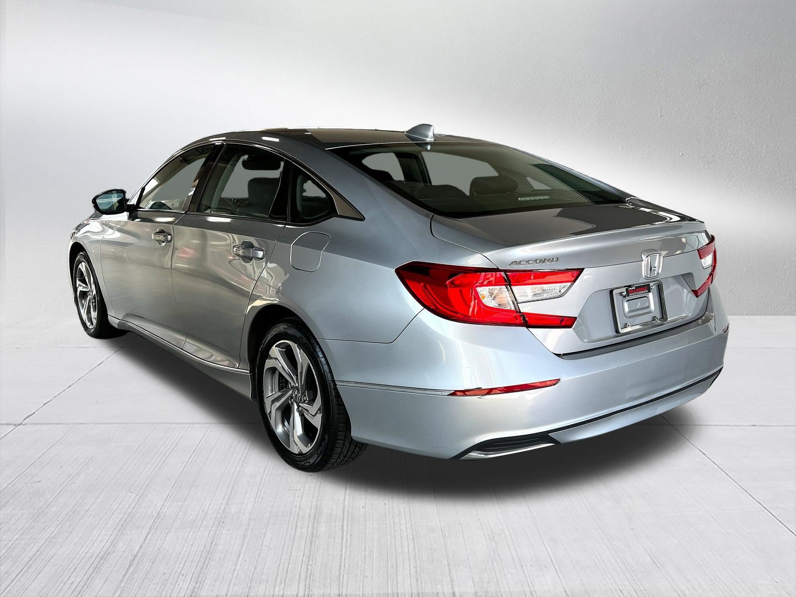Used 2018 Honda Accord EX-L image 6
