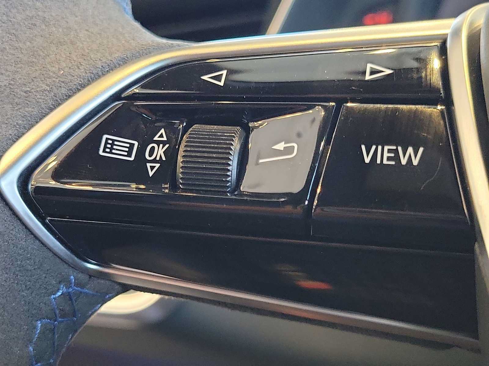 Certified 2025 Audi RS 6 performance AWD/4WD image 21