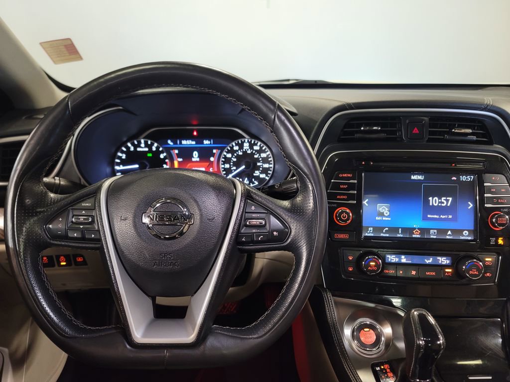 Used 2017 Nissan Maxima Platinum w/ Medallion Package image 11