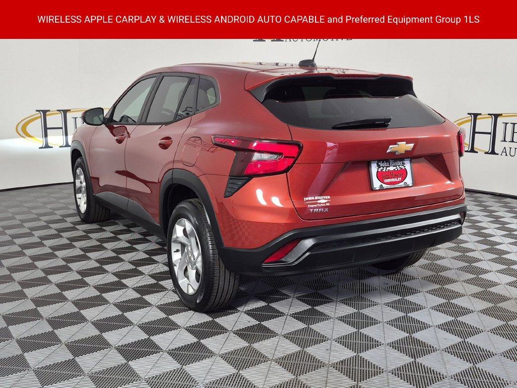 Certified 2024 Chevrolet Trax LS w/ LS Convenience Package FWD image 7