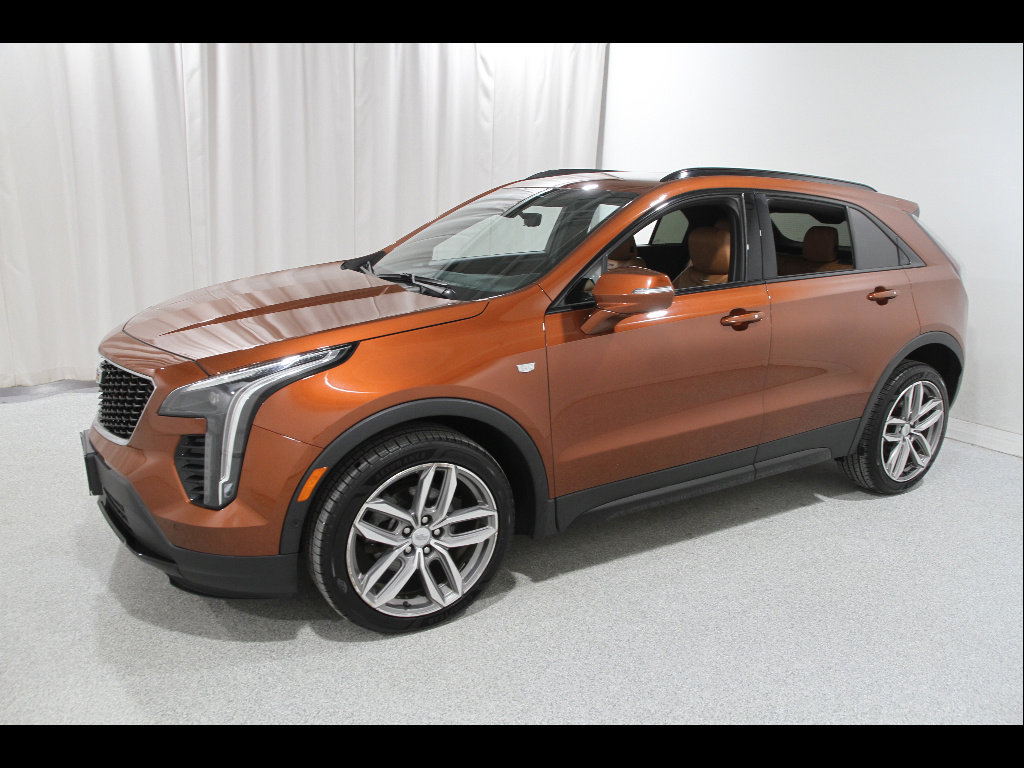 Used 2019 Cadillac XT4 Sport image 3