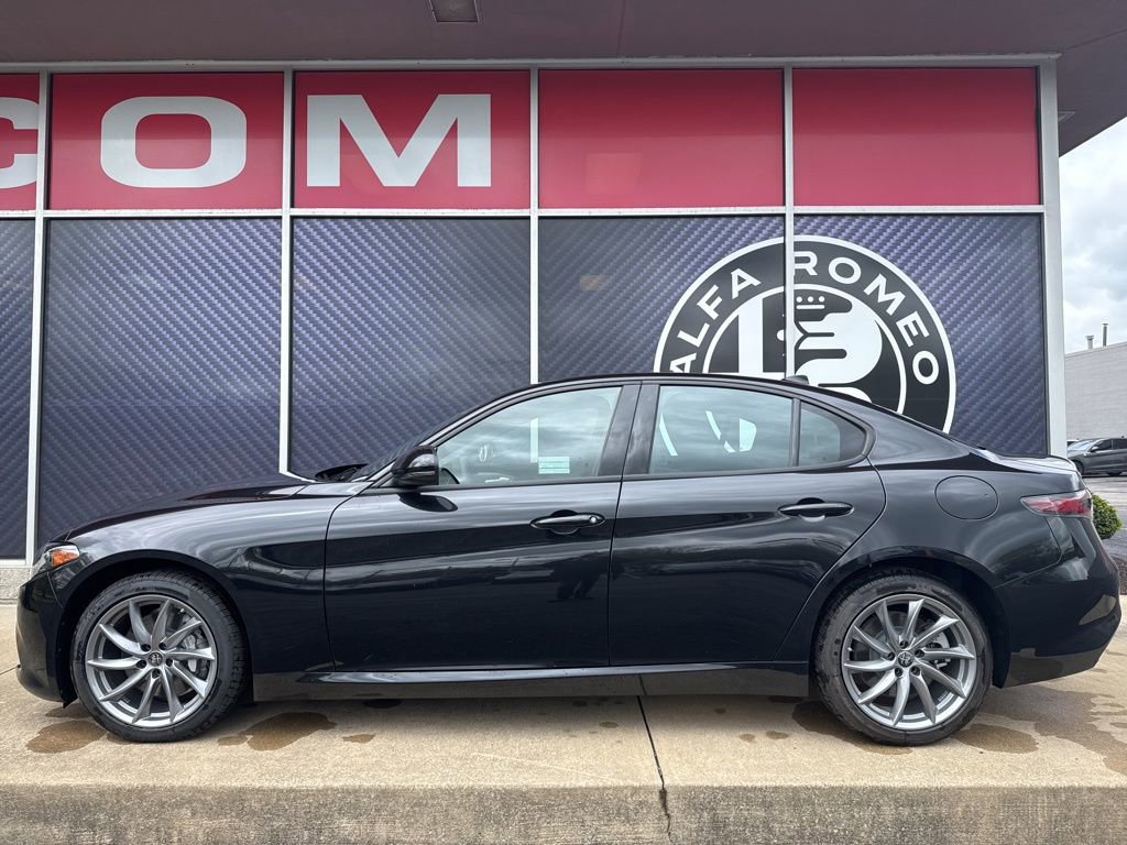 New 2026 Alfa Romeo Giulia AWD w/ Driving Assist Package image 9