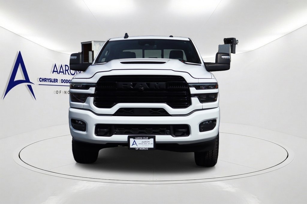 Used 2025 RAM 2500 Laramie AWD/4WD image 3