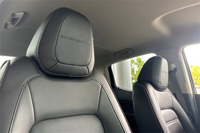 Used 2021 GMC Canyon Denali image 16