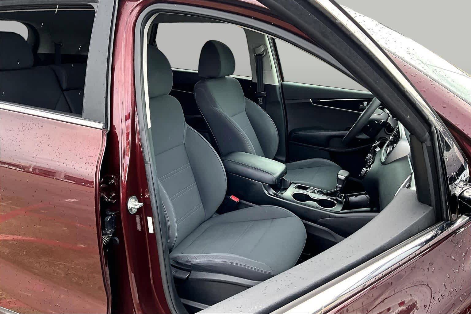Used 2020 Kia Sorento FWD V6 image 9
