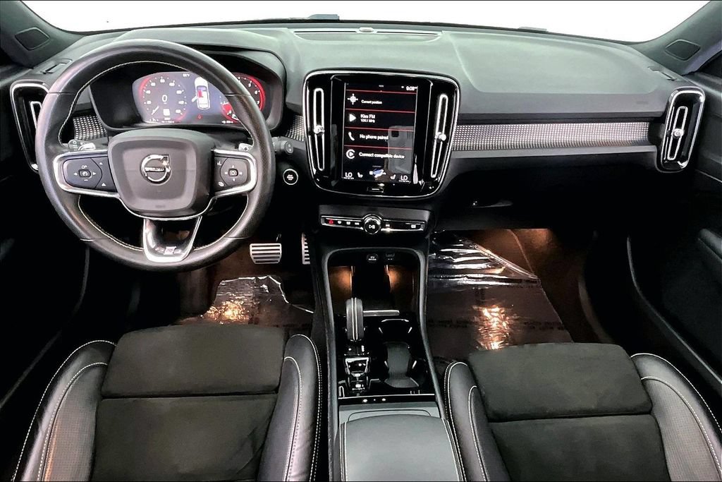 Used 2020 Volvo XC40 T5 R-Design AWD/4WD image 19