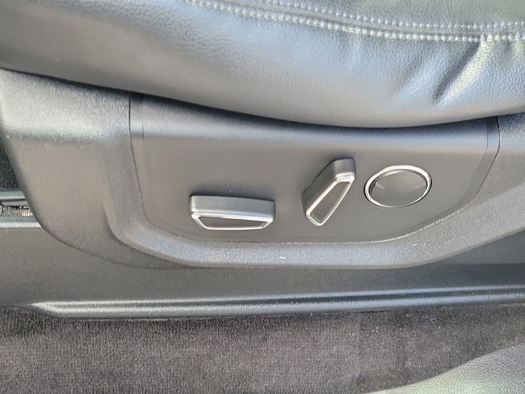 Used 2018 Ford Expedition Limited w/ Equipment Group 302A image 24