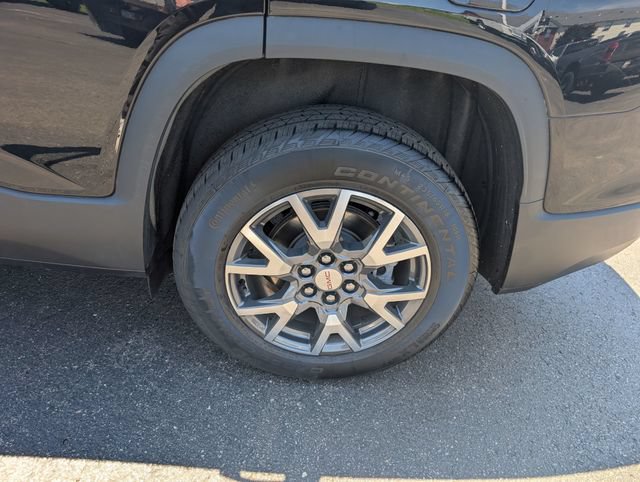 Used 2023 GMC Acadia SLE FWD image 22