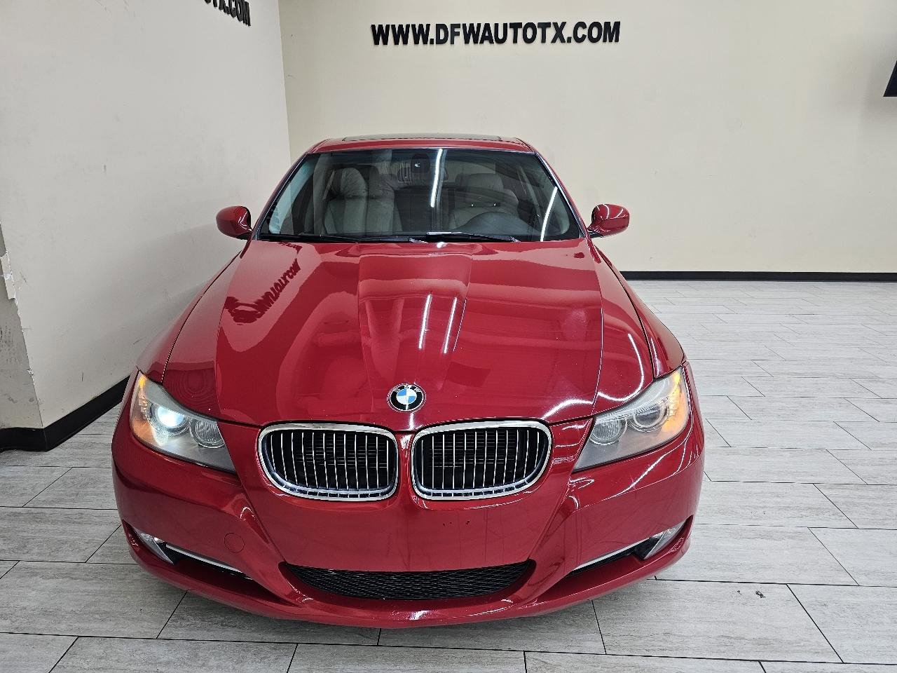 Used 2011 BMW 335i Sedan RWD image 3