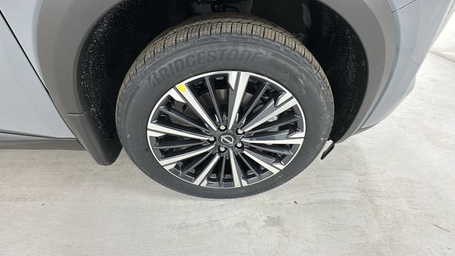 New 2026 Nissan Pathfinder Platinum image 9