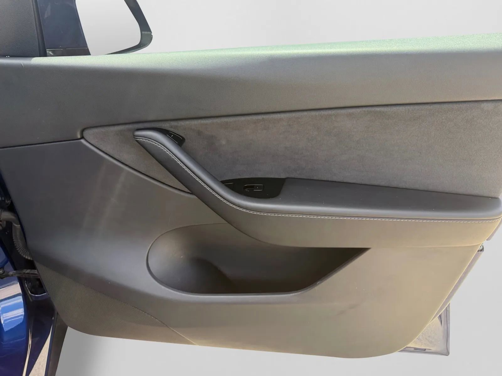 Used 2020 Tesla Model Y Long Range image 34