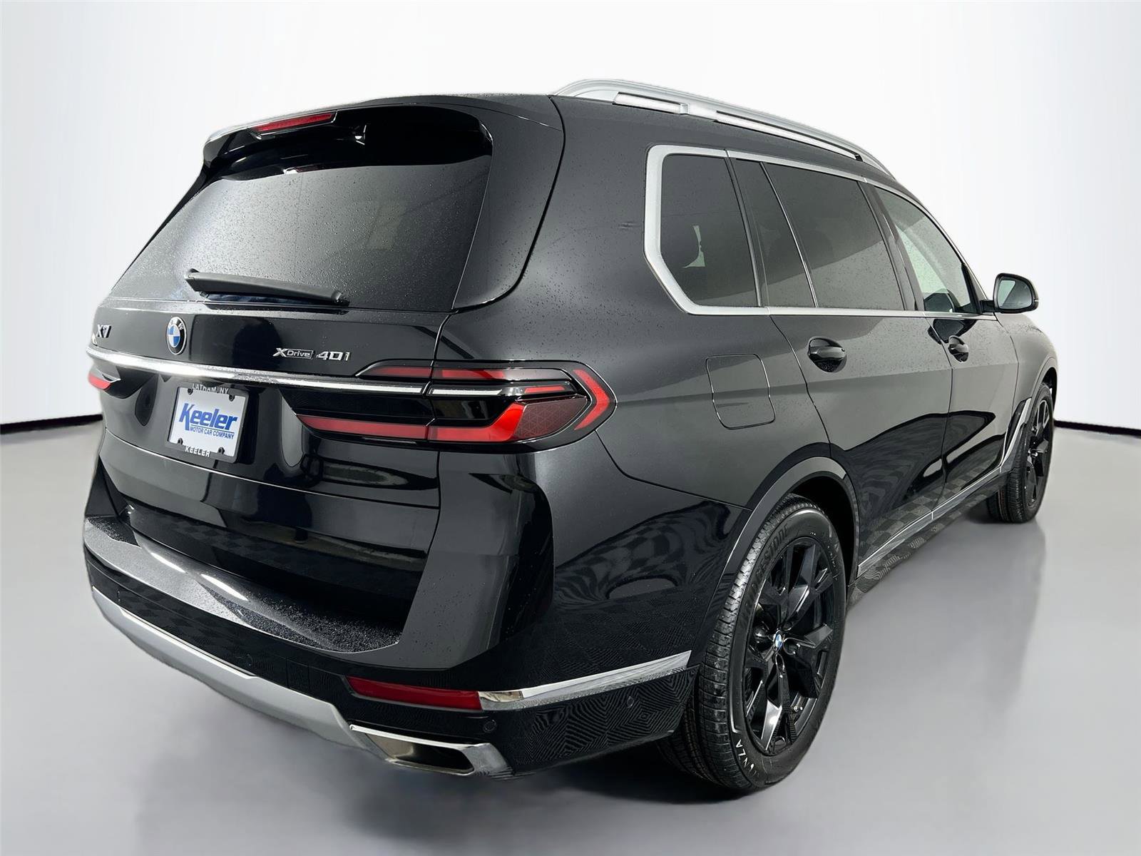 Certified 2023 BMW X7 xDrive40i w/ Executive Package image 6