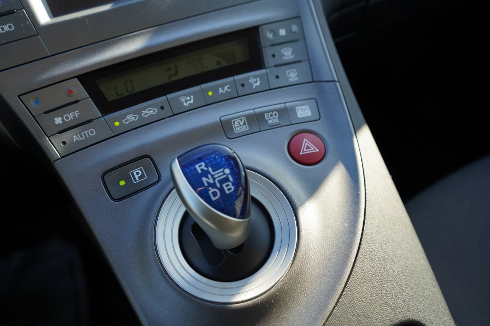 Used 2014 Toyota Prius Two FWD image 12