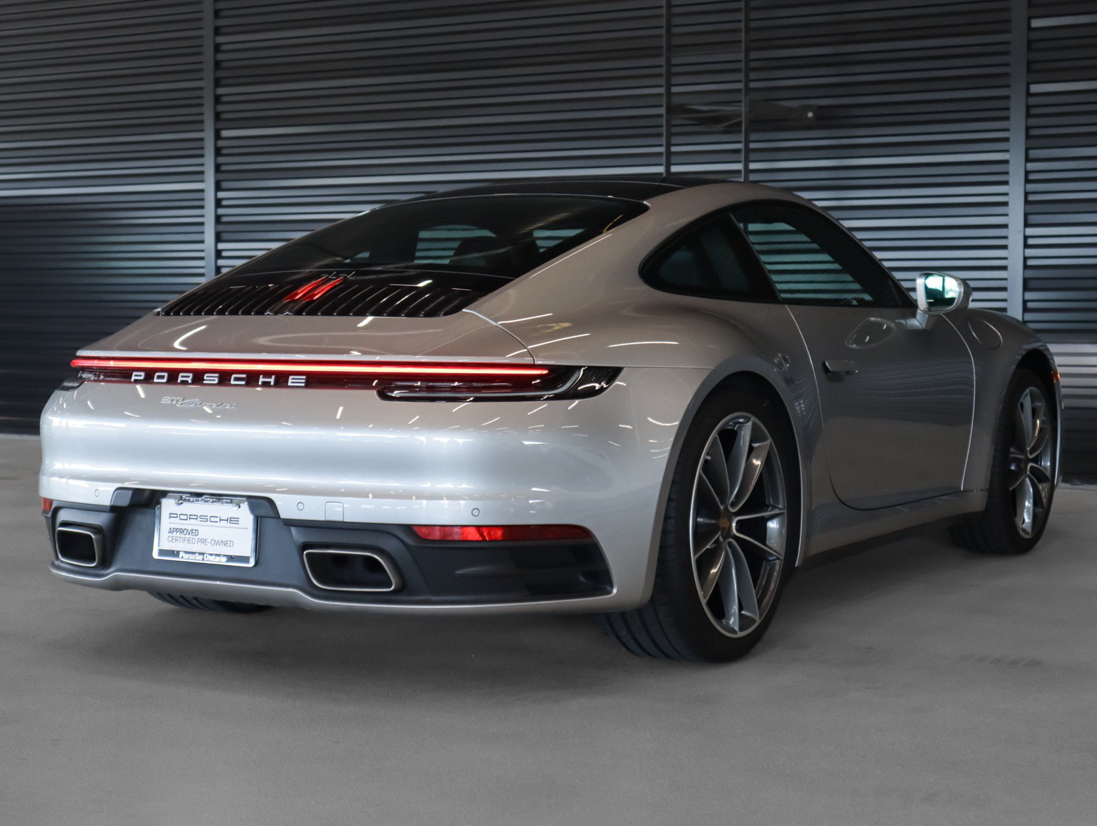 Used 2023 Porsche 911 Carrera w/ Premium Package RWD image 10