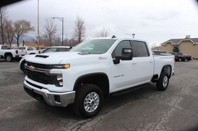 Used 2024 Chevrolet Silverado 2500 LT w/ Convenience Package image 1