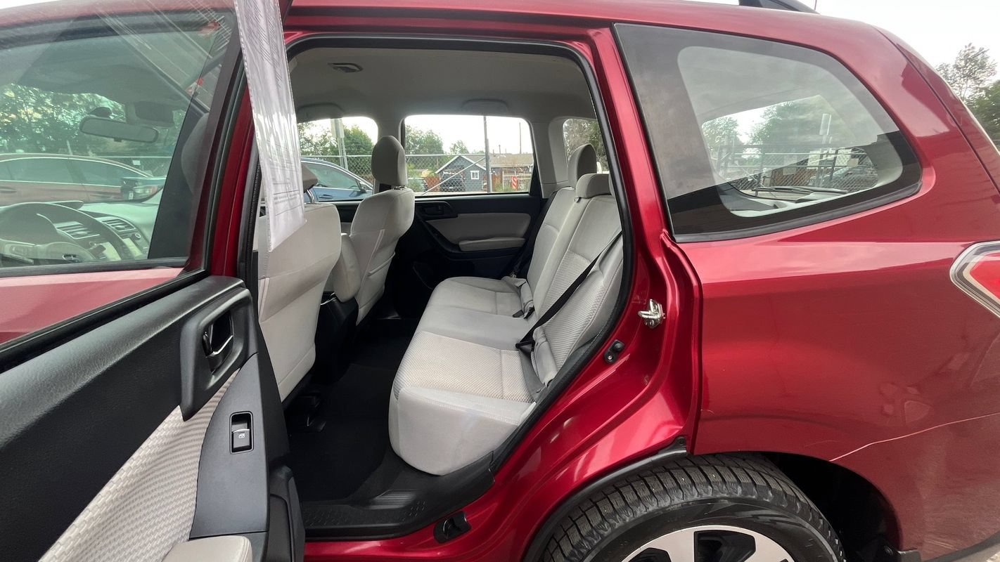 Used 2018 Subaru Forester 2.5i w/ Alloy Wheel Package AWD/4WD image 18