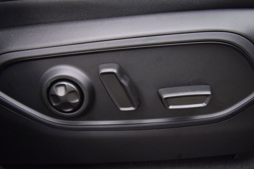 New 2026 Jeep Grand Cherokee Limited image 19