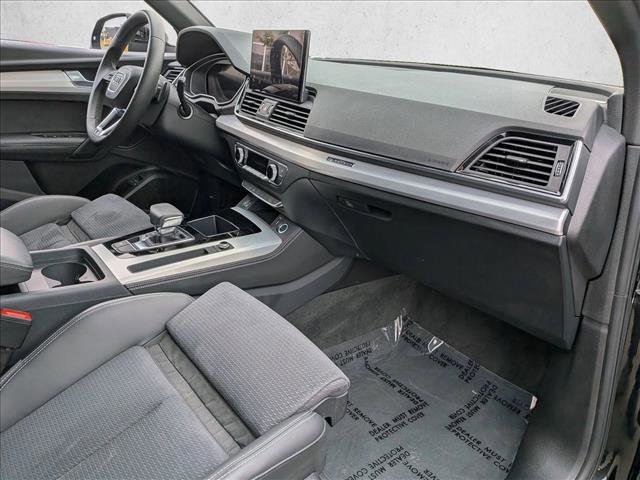 Used 2024 Audi Q5 e Premium Plus AWD/4WD image 28