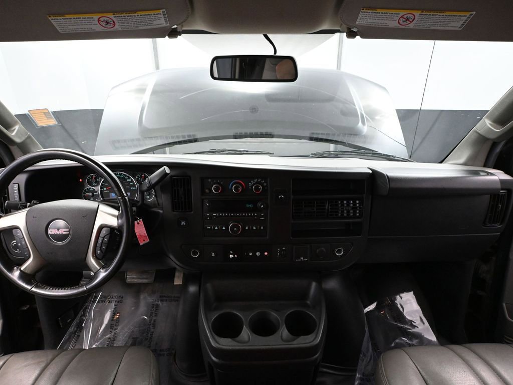 Used 2018 GMC Savana 2500 image 21