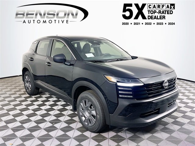 New 2025 Nissan Kicks S