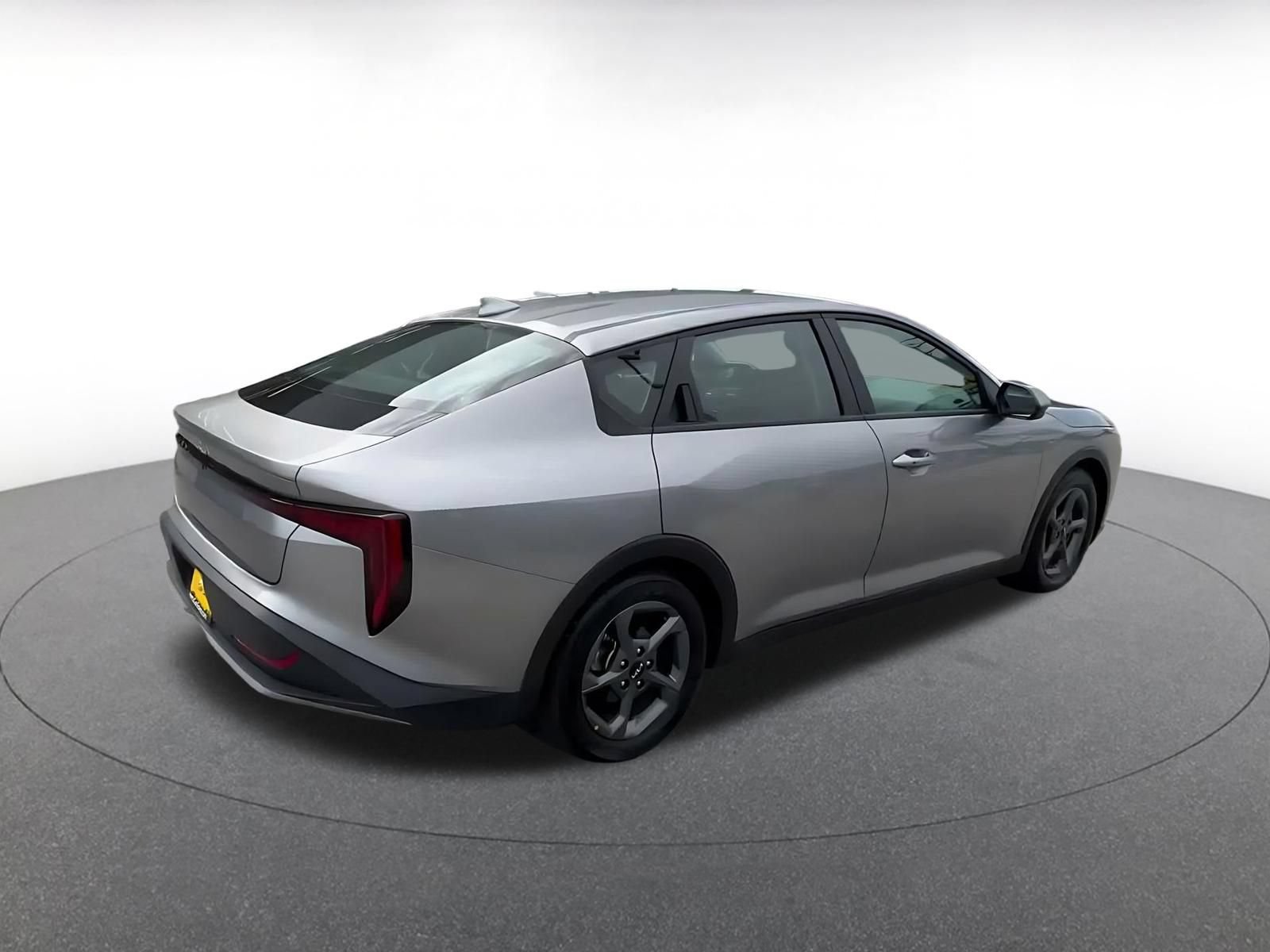 Used 2025 Kia K4 FWD image 14