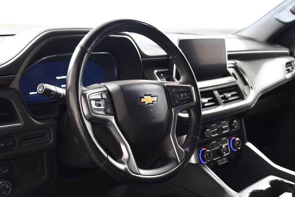 Used 2022 Chevrolet Tahoe LT w/ Luxury Package AWD/4WD image 13