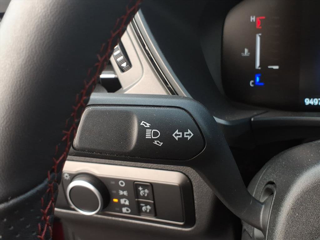 Used 2025 Ford Escape ST-Line FWD image 19
