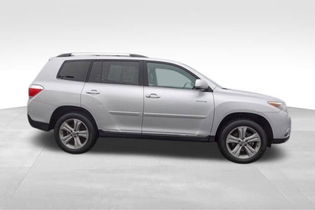 Used 2012 Toyota Highlander Limited w/ Tow Pkg image 2