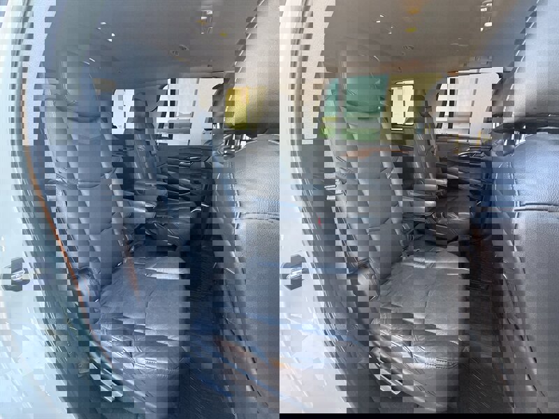 Used 2019 Cadillac Escalade Luxury image 34