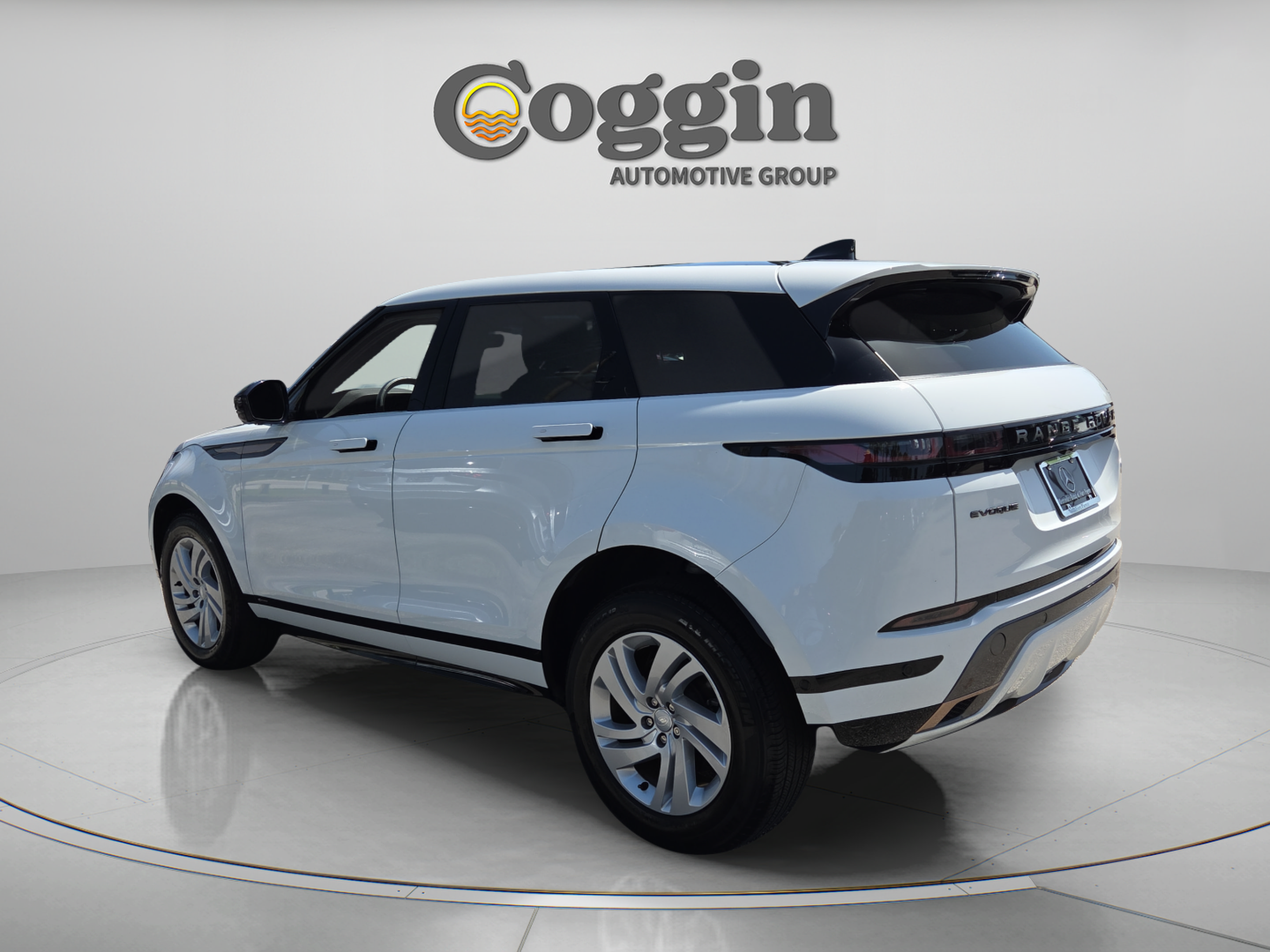 Used 2021 Land Rover Range Rover Evoque R-Dynamic S AWD/4WD image 3