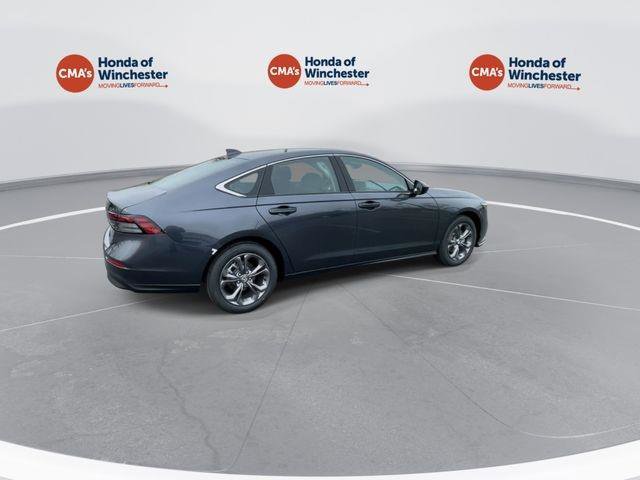 Used 2024 Honda Accord EX image 2