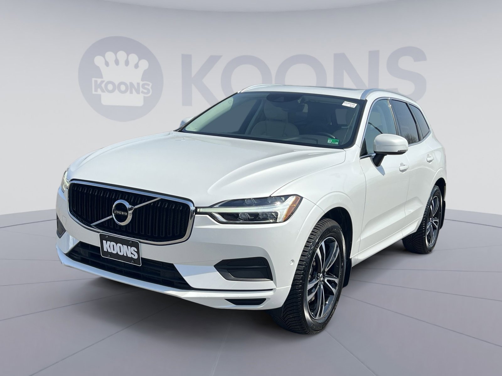 Used 2018 Volvo XC60 T6 Momentum image 1