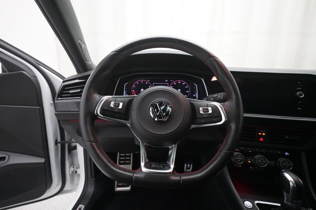 Used 2019 Volkswagen Jetta GLI Autobahn image 4