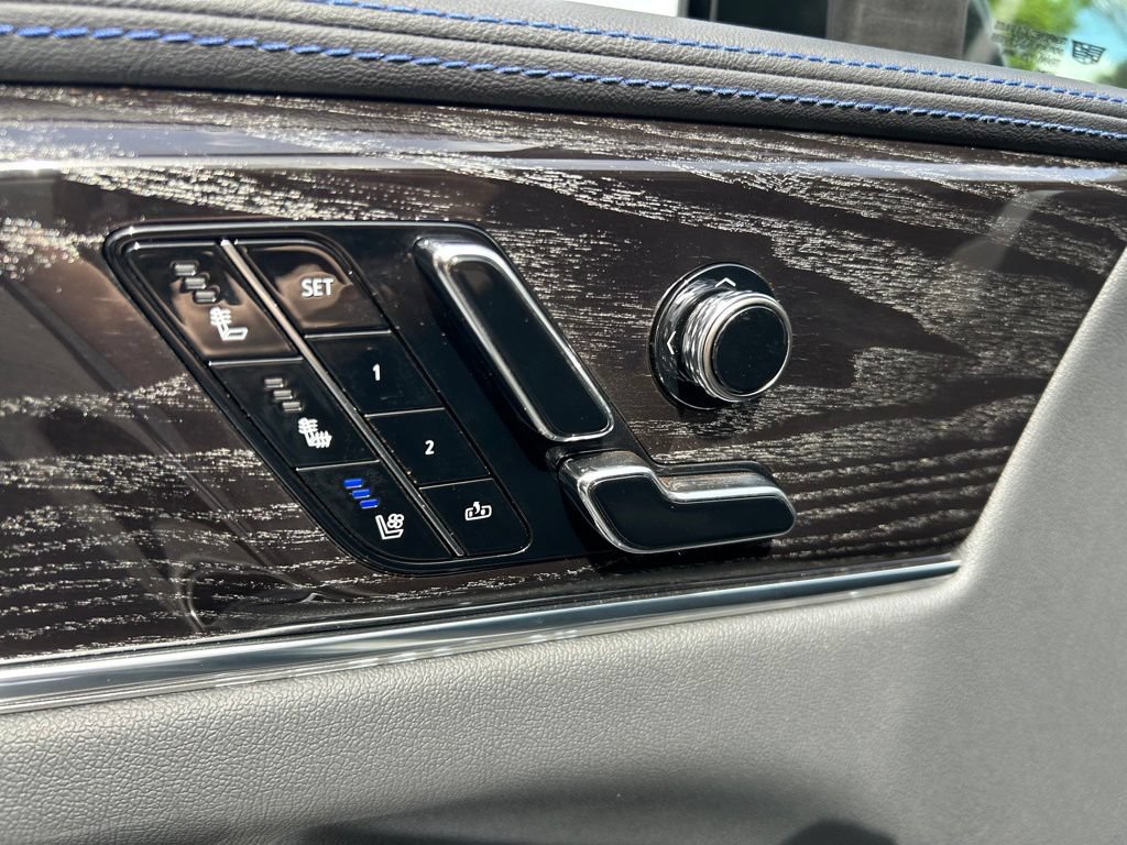 Used 2025 Cadillac Escalade IQ Sport 1 w/ Smart Trailering package AWD/4WD image 62
