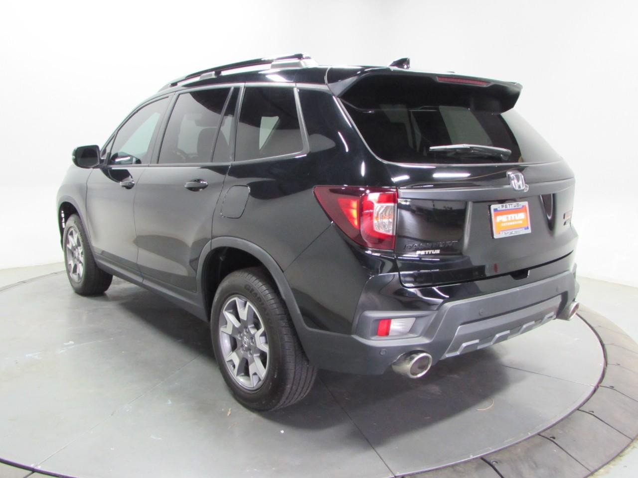 Used 2023 Honda Passport TrailSport image 5