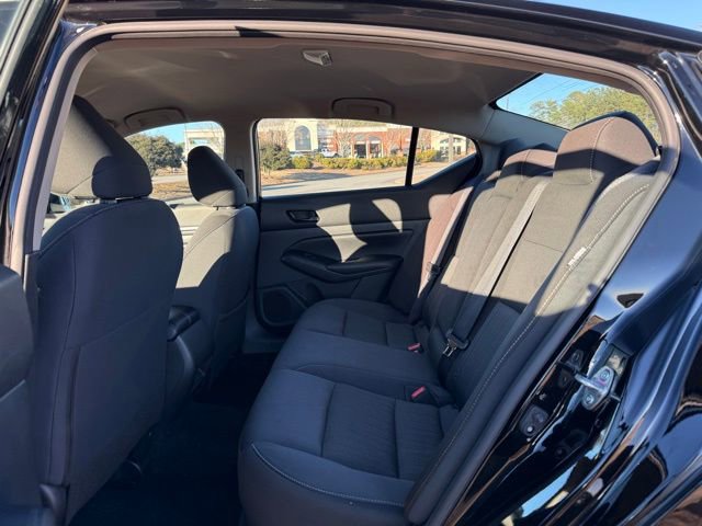 Used 2024 Nissan Altima 2.5 SV image 28