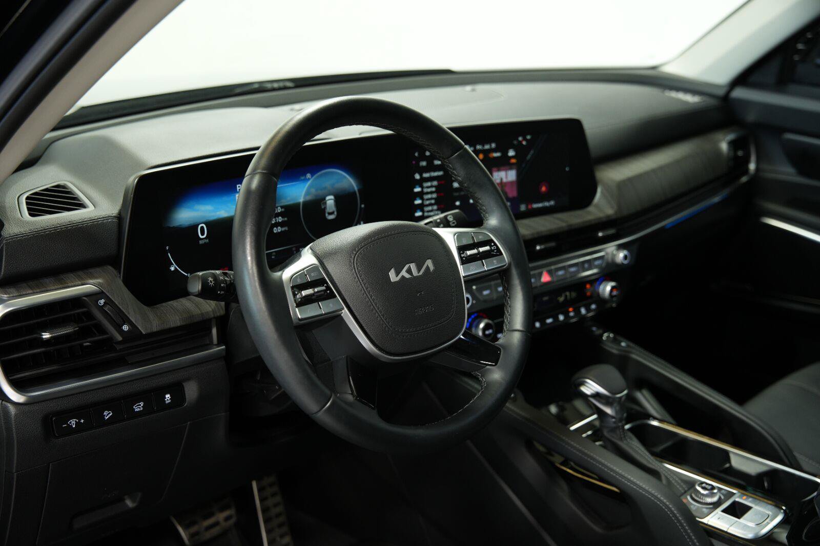 Used 2025 Kia Telluride SX AWD/4WD image 37