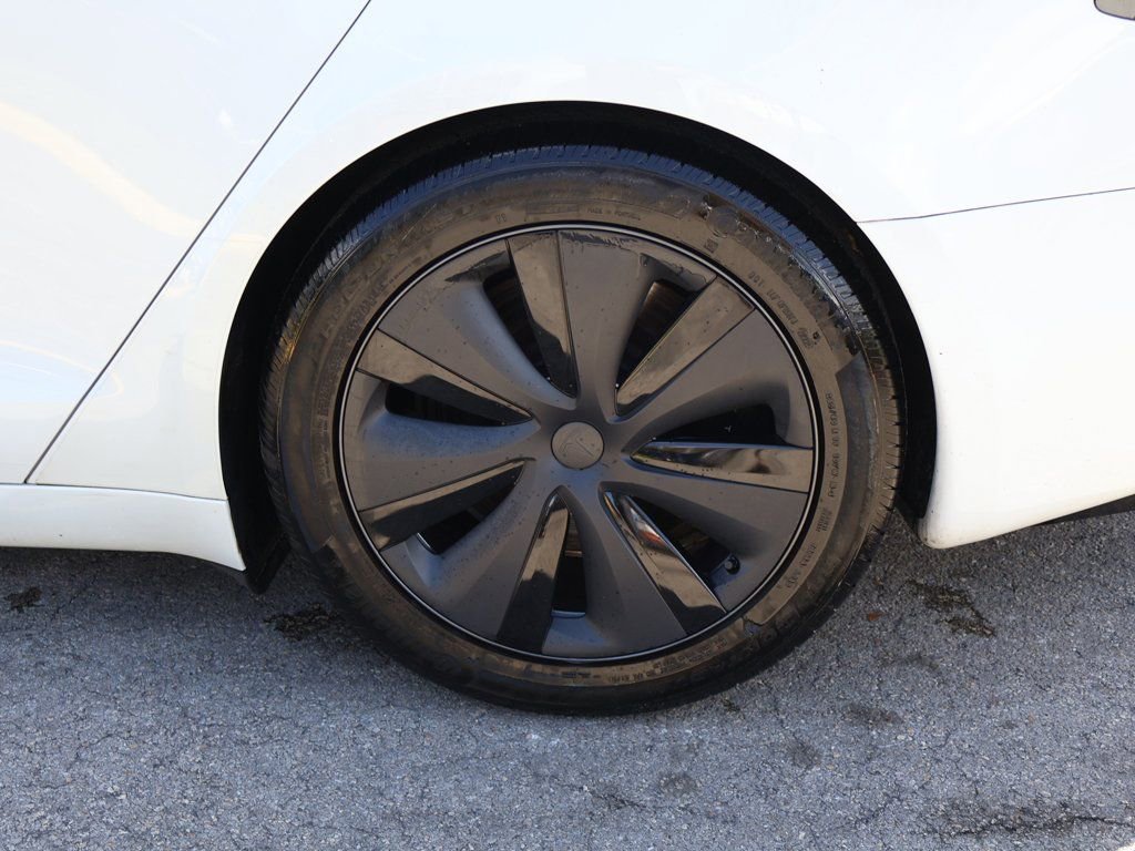 Used 2023 Tesla Model S Standard Range image 23