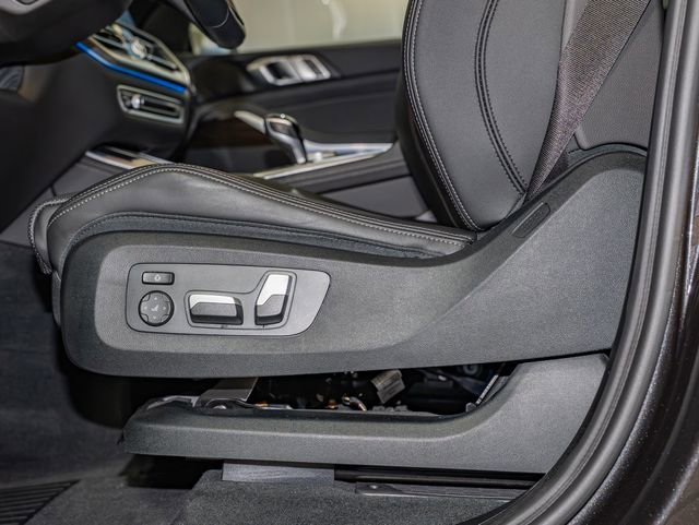 Certified 2023 BMW X5 xDrive45e w/ Climate Comfort Package AWD/4WD image 15